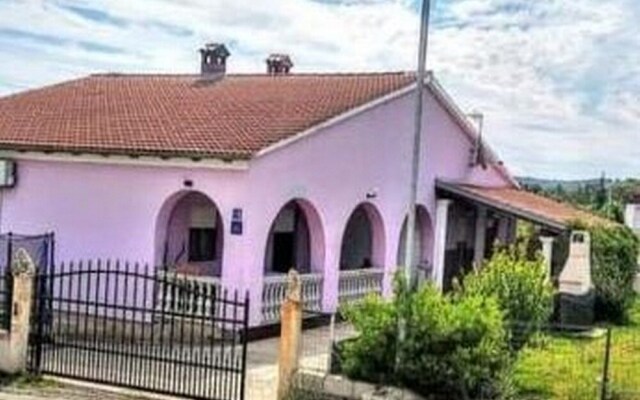 Haus Stefy