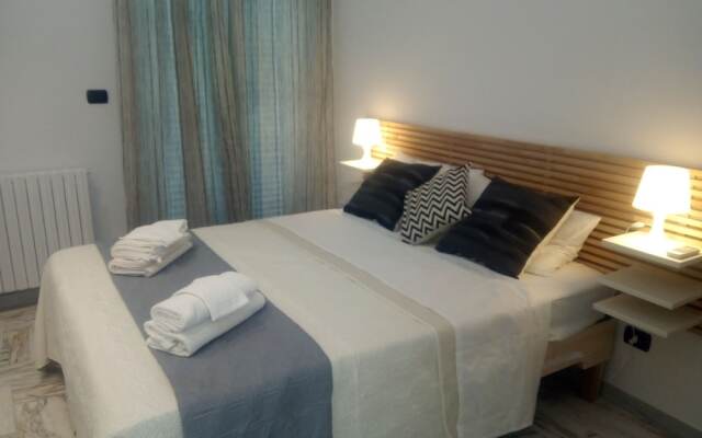 UP&B Rooms