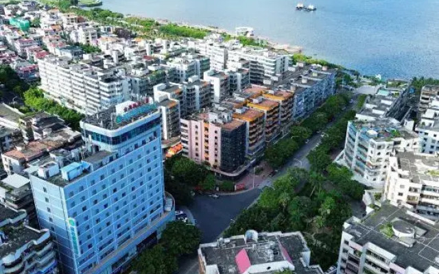City Comfort Inn hotel (Zhanjiang Haibin Park Guanhai Gallery)