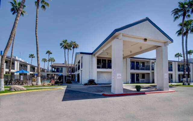 Studio 6 Tucson, AZ - Irvington Road