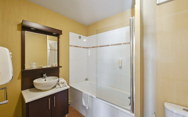 Comfort Aparthotel Six-Fours