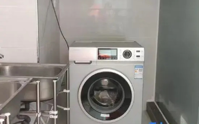 Home Inn Huayi Hotel