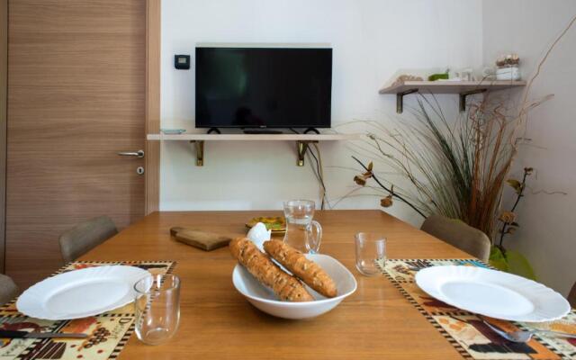 Italian Vacation Homes - Fonteno Panoramic Apartment