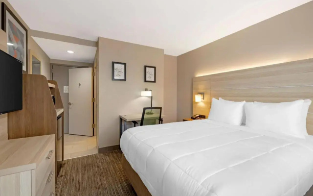 Country Inn & Suites by Radisson, Staten Island