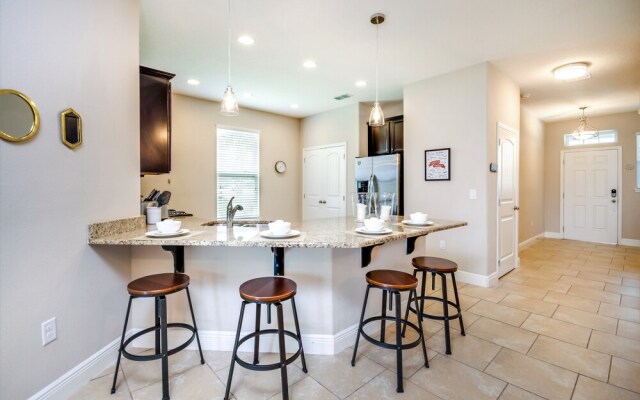 Solterra - 4175 Oaktree Drive