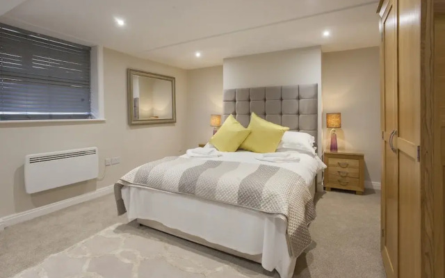 Gillygate Apartment