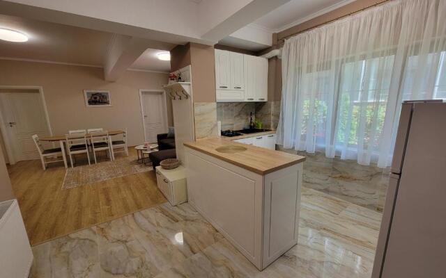 Arya Vacation House