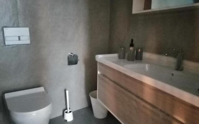 JVC Elegant and Cozy 1 Bedroom Apartment