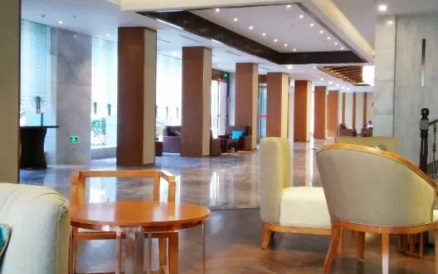 Fufeng Holiday Hotel