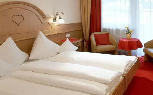 H Hotels