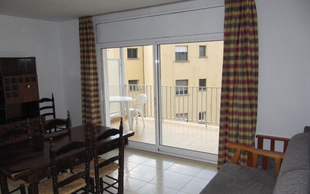 Apartamentos Hesperia / Alfonso I Palmyra