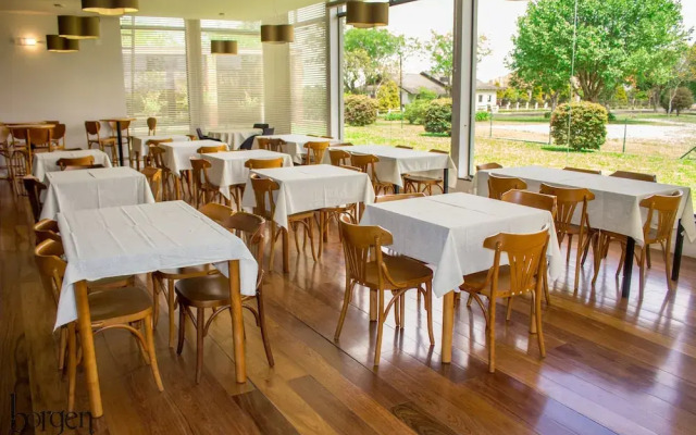 Borgen Hotel & Restaurante