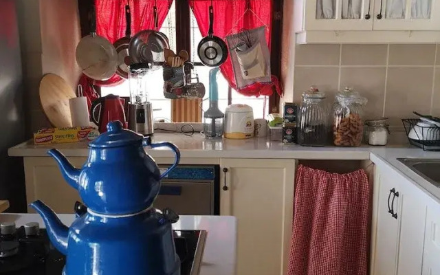 Ayvalik Sarigelin Pansiyon