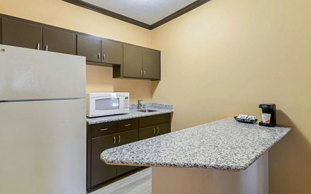 Quality Inn & Suites