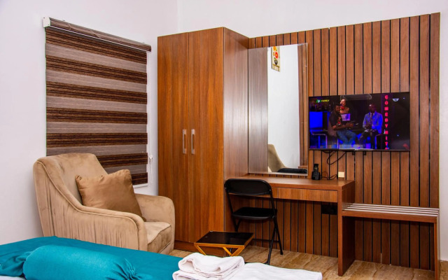 NIFEWAT APARTMENT,Cardiff suite 2bedroom apartment with gym ,Netflix and WiFi