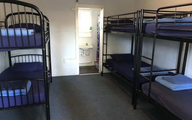 Down Under Hostels by the beach