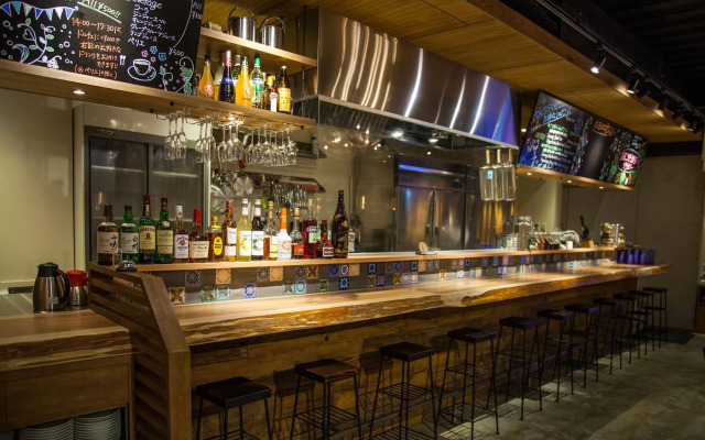 Ark Hostel & Cafe Dining