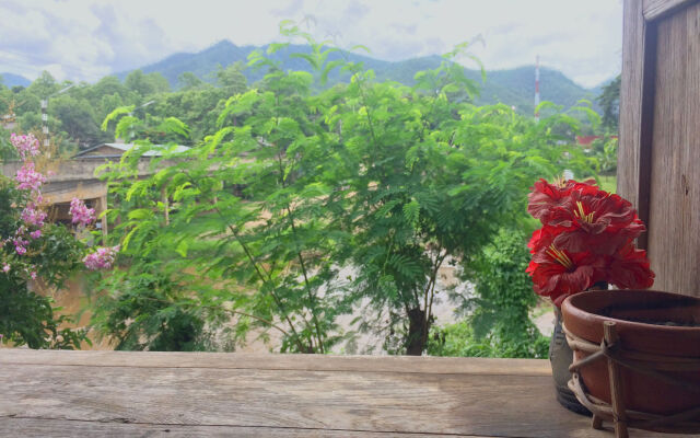Sawasdee Pai River Resort