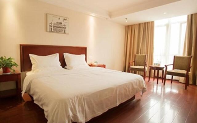 GreenTree Inn Lian Yun Gang Benniu Square Hotel