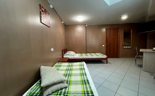 22-Hotel