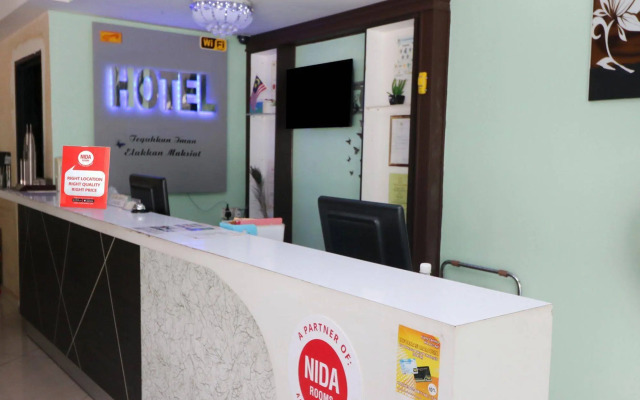 Veenai Hotel