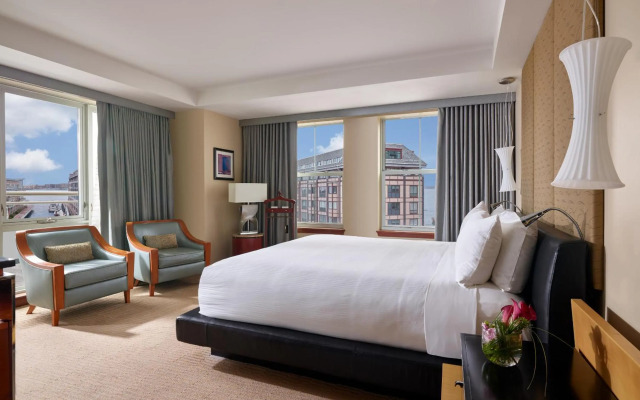 Battery Wharf Hotel, Boston Waterfront