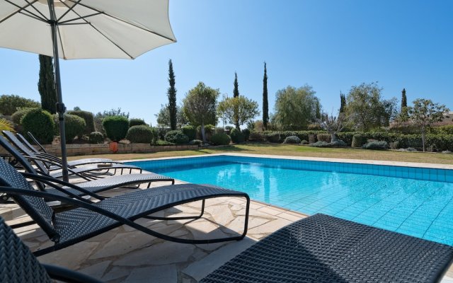 3 bedroom Villa Lara 11 with 10x5m private pool, within walking distance to resort village square