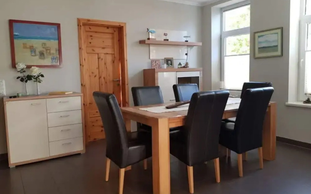 Holiday Apartment Kunsthues Laboe
