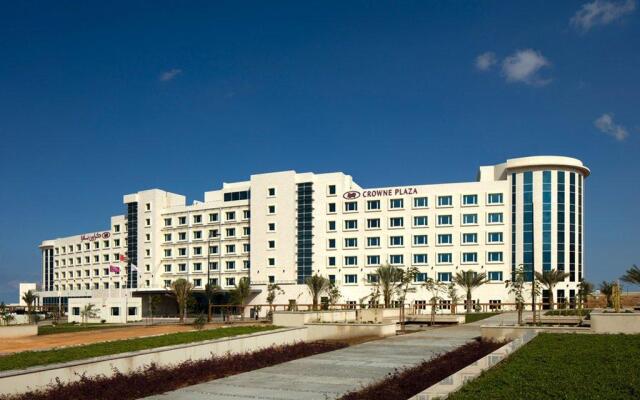 Crowne Plaza Muscat OCEC, an IHG Hotel