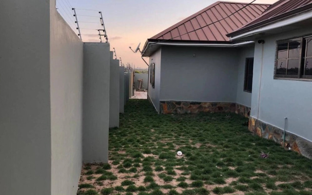 Charming 4-bed House in Kokrobite