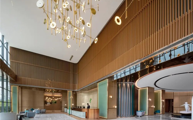 Holiday Inn Fuyang, an IHG Hotel