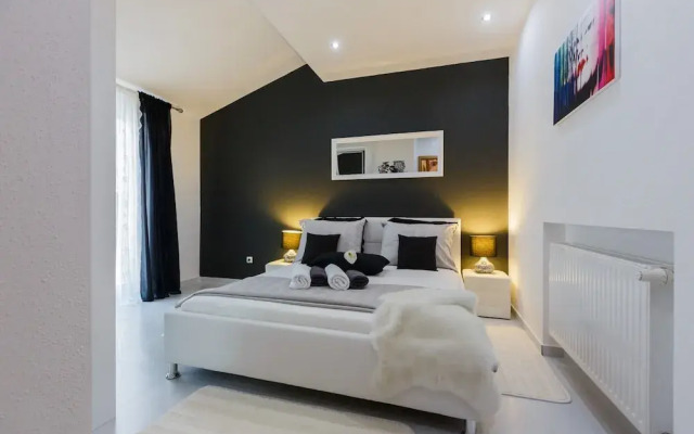 A2 - Modern Luxury apt w. big Balcony, sea View,