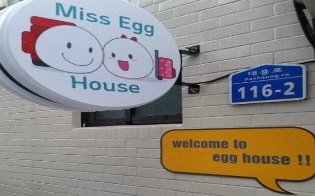 Miss Egg Guesthouse Shinchon Edae