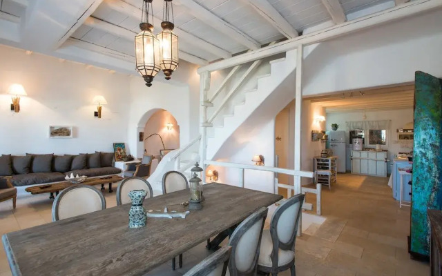 Beautiful Villa at Panormos