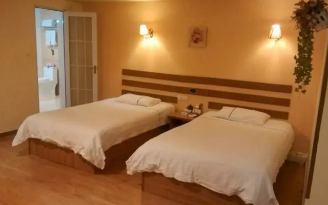 乐8连锁旅店(蚌埠胜利路店)