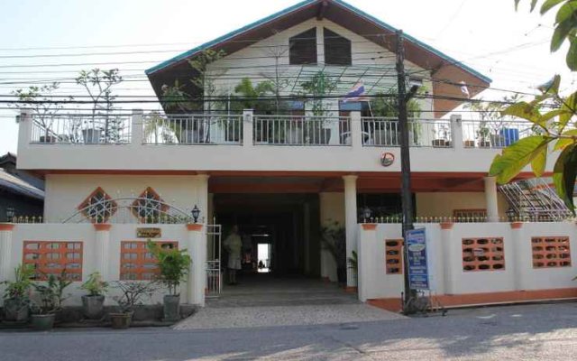 Ban Sulada Guest House