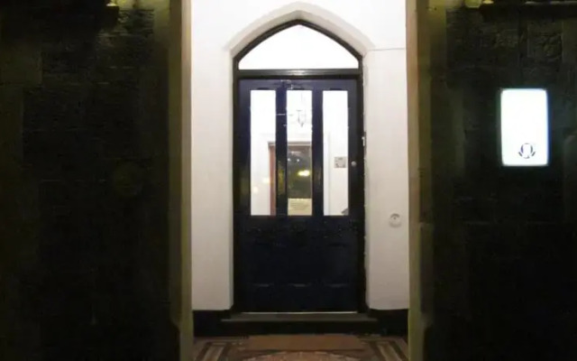 Kinloch Court