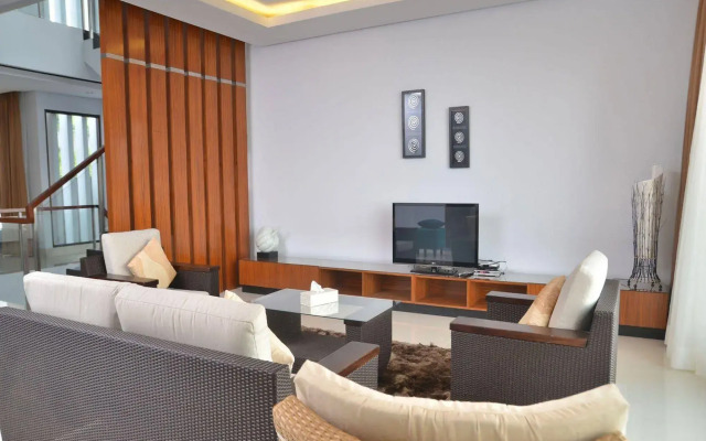 Harmony Hilltop City View 4BR Villa With Pool