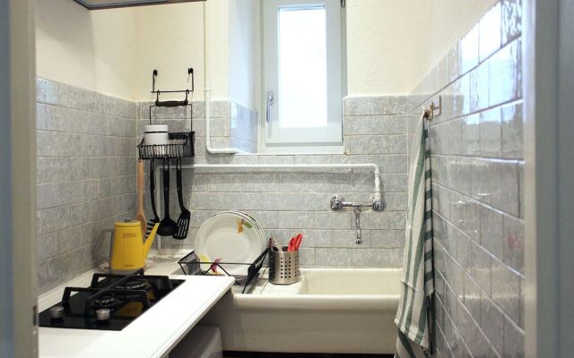 Silverlake Apartment