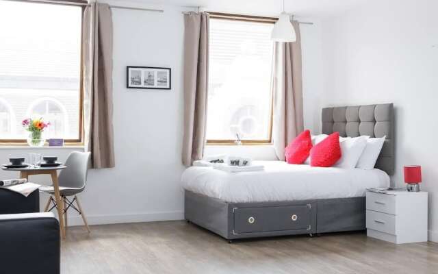 Beautiful Apartment In Vibrant City Centre!