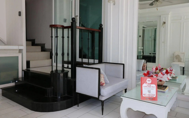 Nida Rooms Sutthisan Chai Yo Suites