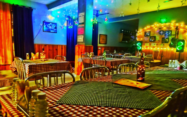 Cafe Saffron & Cottages