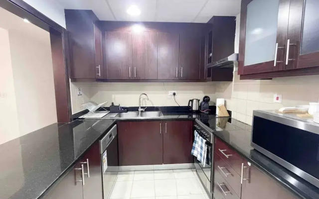 Deluxe Furnished 2br On Jbr With Balcony