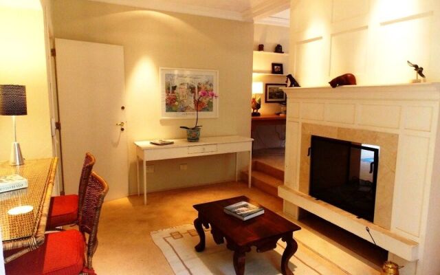 Casa Yvitu Blue Bird Hotel