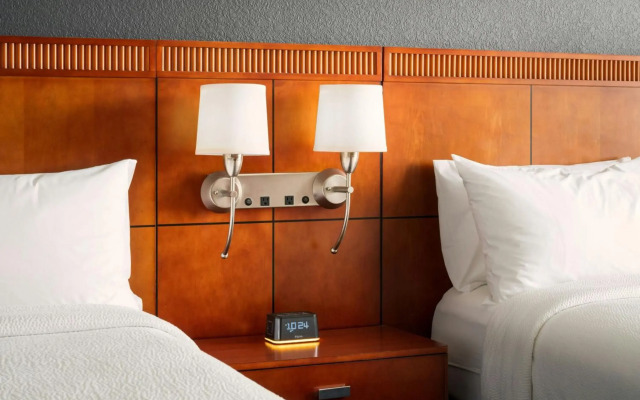 Courtyard by Marriott St. Petersburg Downtown