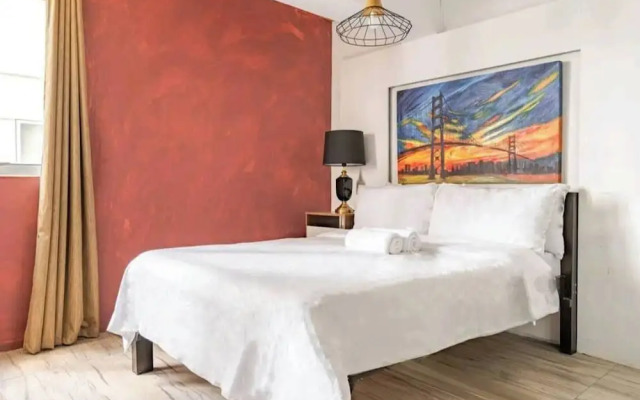 L1 Twin Bed Staycation in Bonifacio Global City