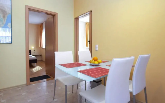 Apartment 1840