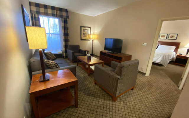 DoubleTree by Hilton Dayton Fairborn