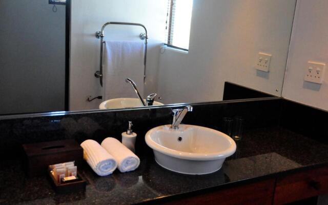 Draaihoek Lodge & Restaurant