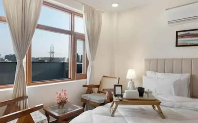 Penthouse W Jacuzzi Garden Extra Room Pets OK